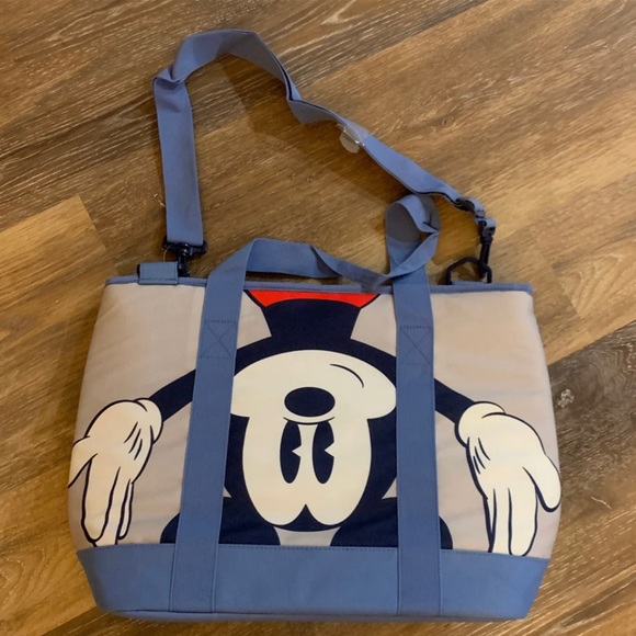 Disney Handbags - Disney Cooler